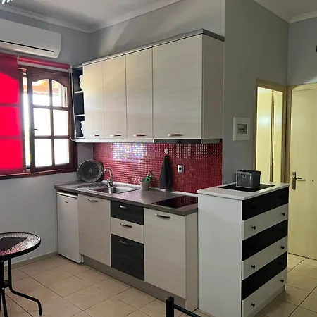 Jenny's Apartman Sztratóni